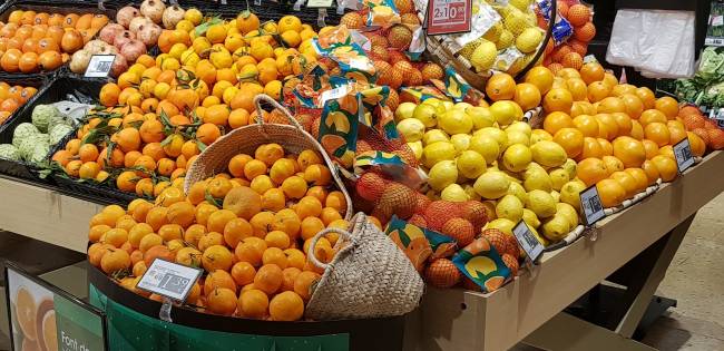 El meló d'Alger, la llima i el raïm són les fruites que més han crescut en consum. / EUROPA PRESS