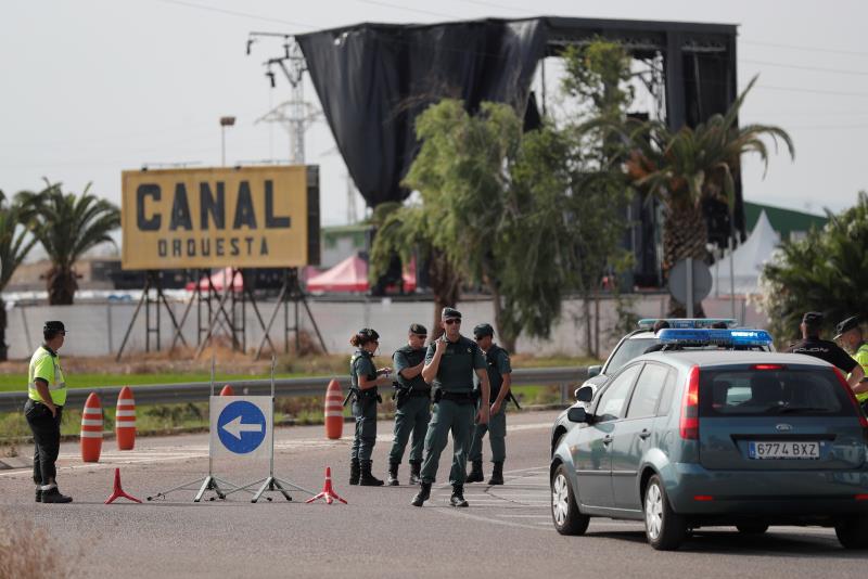 'Nosaltres no vam suspendre l'esdeveniment, ens van obligar a eixir del recinte com si d'un delicte es tractara', assegura la promotora en un escrit. / EFE