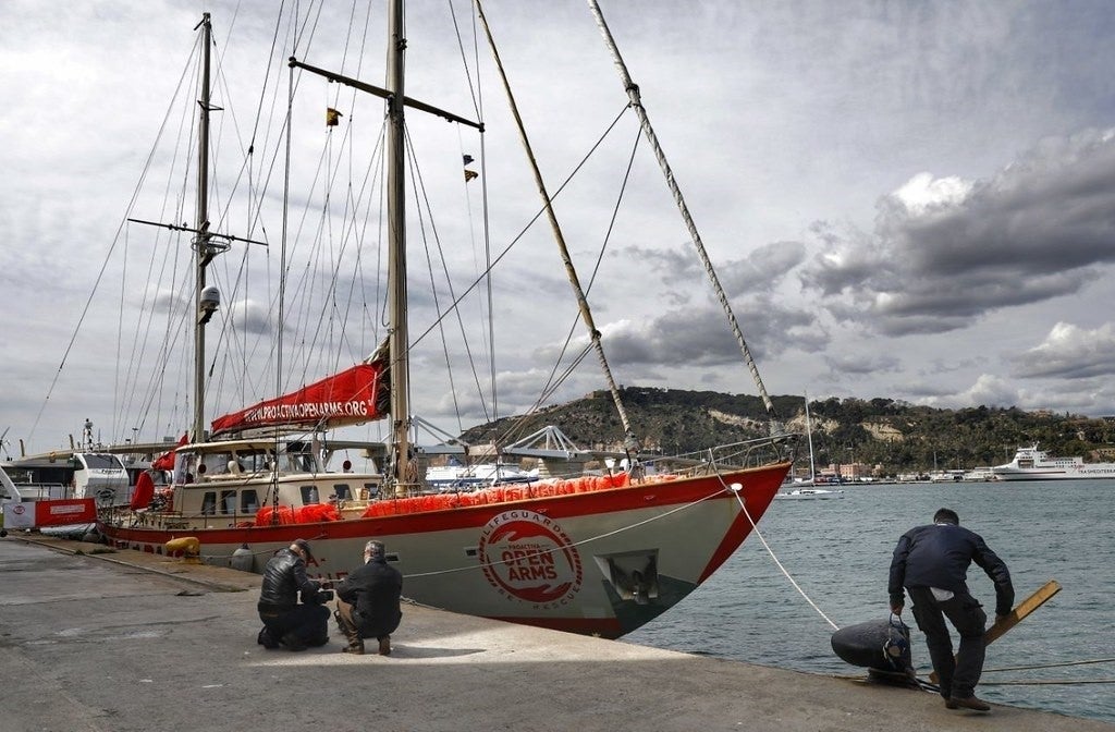 L'Open Arms navega amb 150 persones a bord. / OPEN ARMS