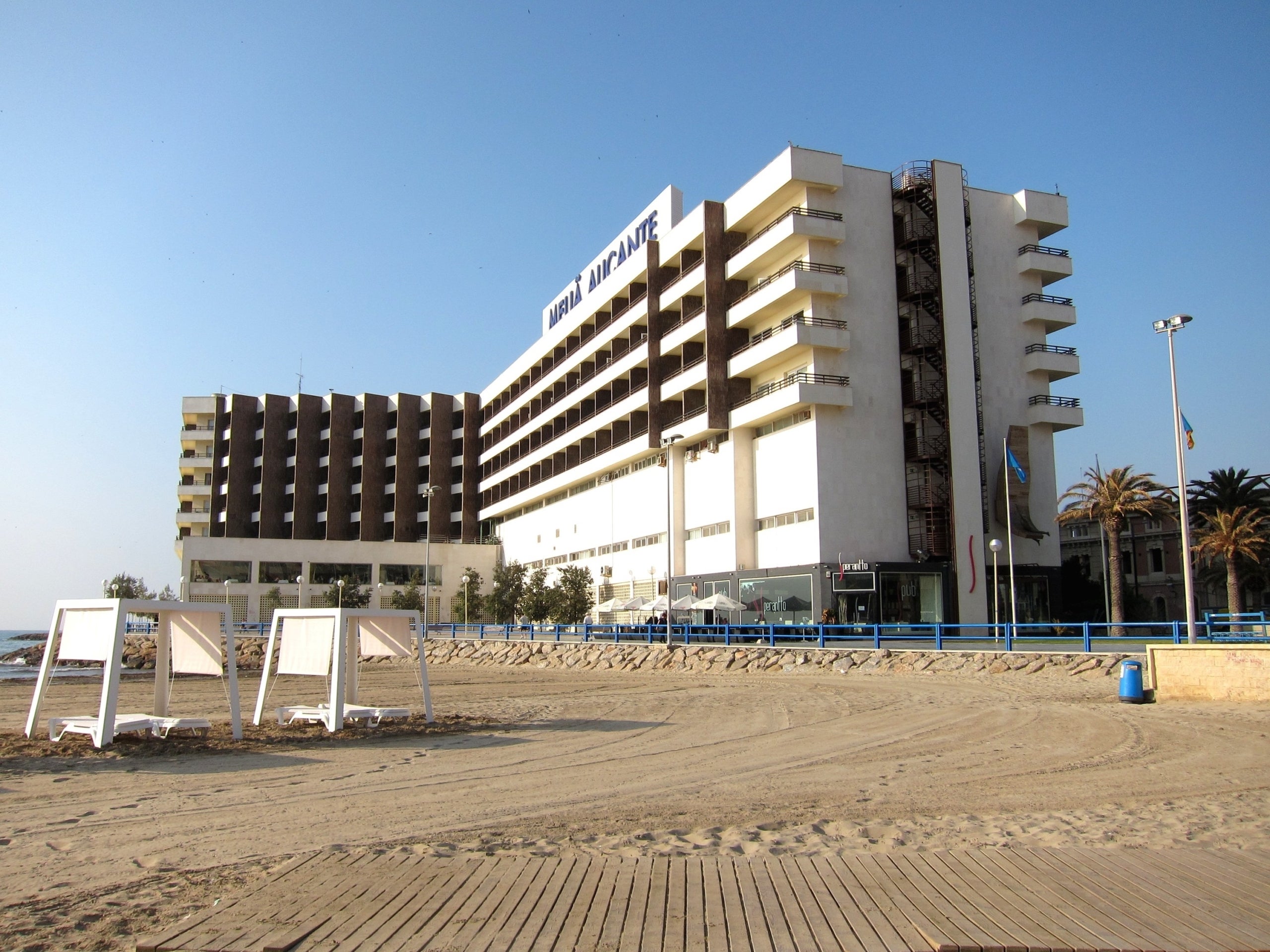 La bona previsió meteorològica contribueix al ple tècnic dels hotels valencians. / EUROPA PRESS