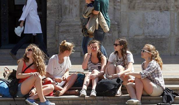 L'Ajuntament indica que, en general, la tendència en l'estat d'ànim entre la ciutadania és positiva. /