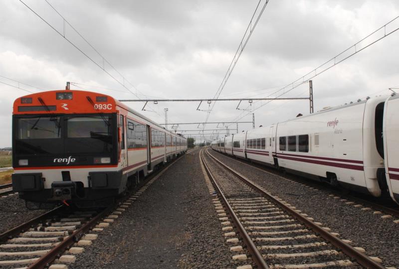 Les precipitacions han provocat dues incidències en la línia ferroviària entre Xàtiva i Alcoi, i entre València i Alacant. / DLV