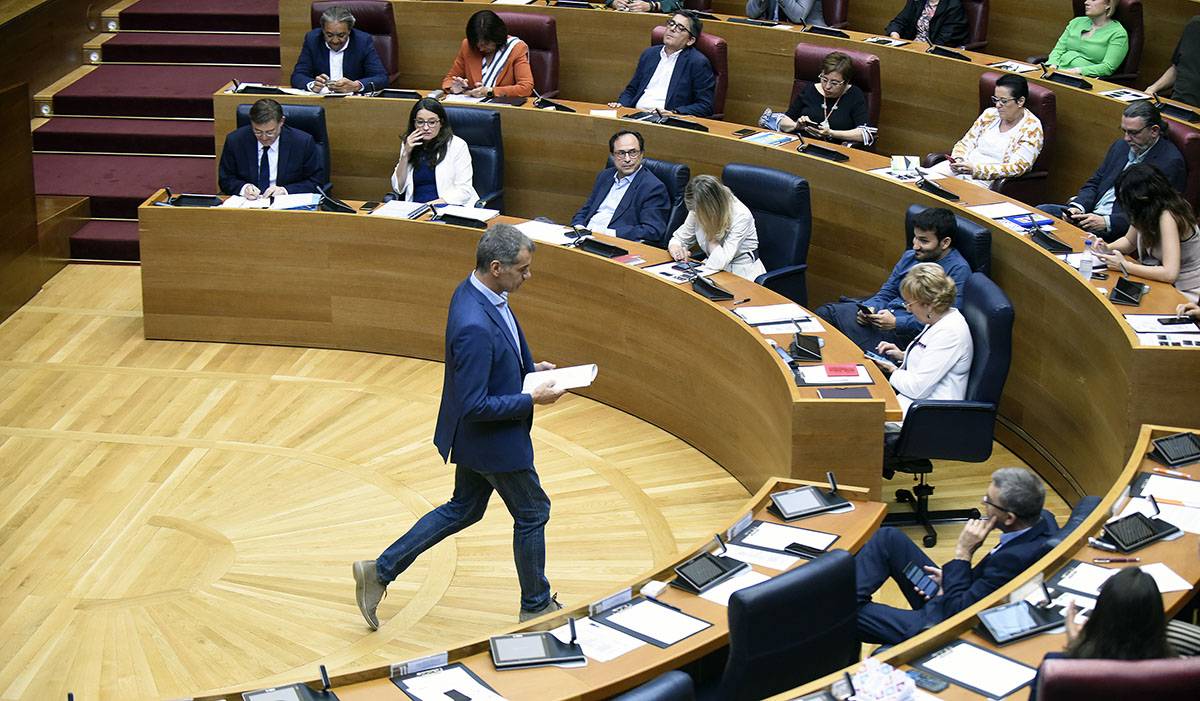 La proposició de llei ha tirat endavant amb 59 vots a favor. Vox i Ciutadans han votat en contra. / DANIEL GARCÍA-SALA