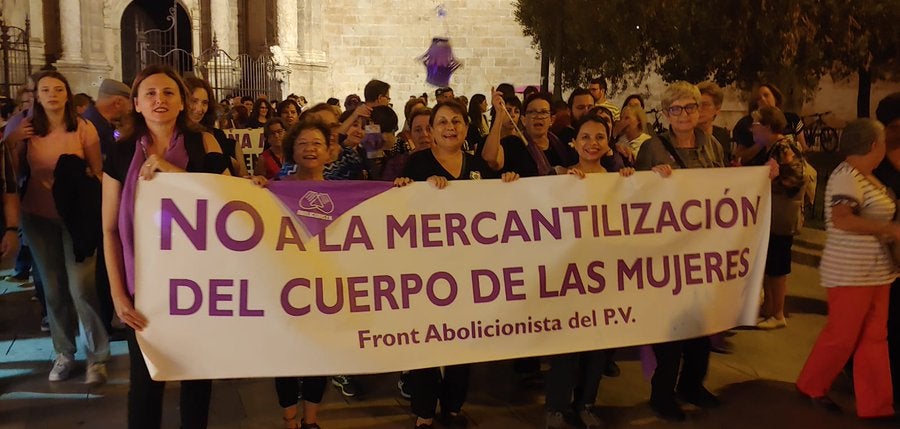 La campanya pretén que els consistoris adquirisquen compromisos dins de les seues competències i actuen en diversos nivells contra el tràfic. / FRONT ABOLICIONISTA PV 