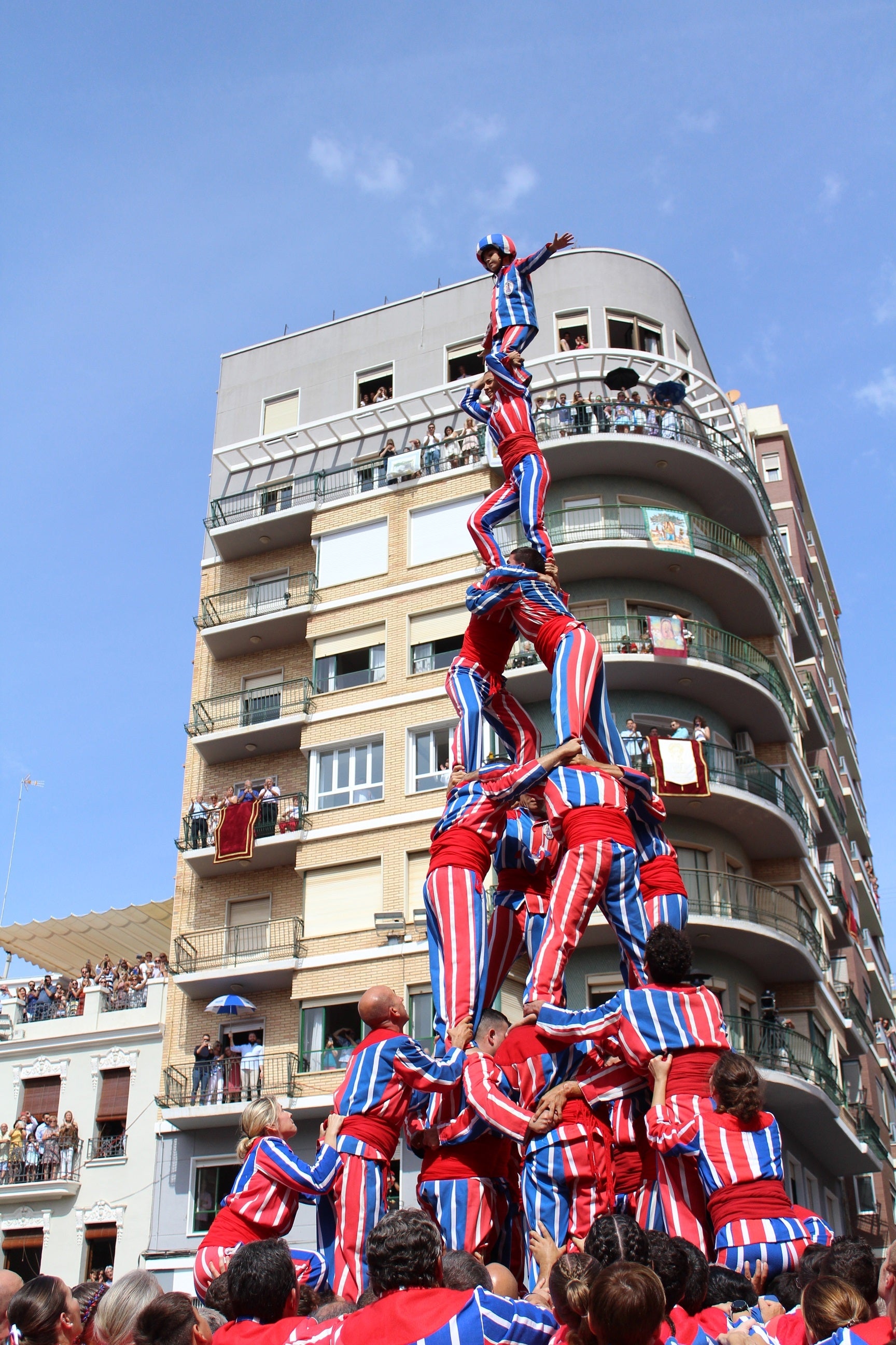 Alta de sis de la Muixeranga d'Algemesí . / J.B.