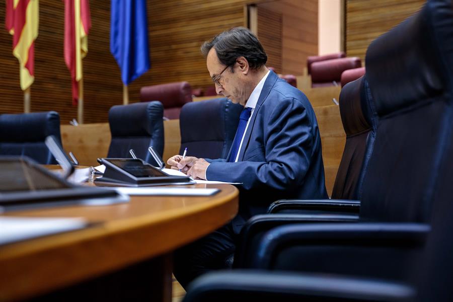Soler haurà d'explicar els ajusts en la pròxima Comissió d'Hisenda en les Corts. / EFE