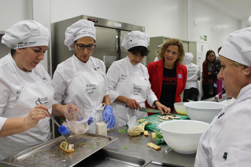 Els alumnes d'aquest taller d'ocupació rebran la visita de diversos xefs prestigiosos. / AJUNTAMENT DE VALÊNCIA