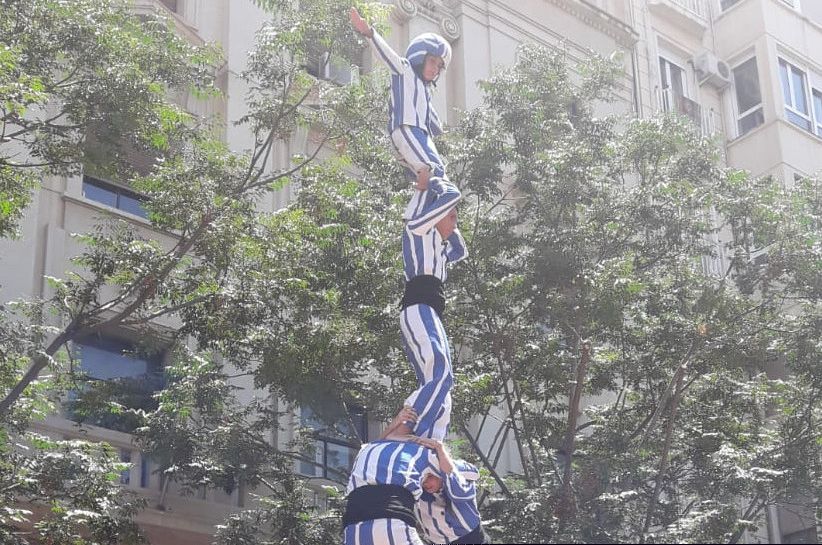 En aquesta ocasió, festa, música, tradició, espectacle i emoció confluiran al passeig de l'esplanada d'Alacant. Imatge d'arxiu de la IV Diada Muixeranguera.