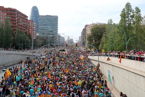 Imatge de l'arribada de les Marxes per la Llibertat per la Gran Via de Barcelona aquest 18 de setembre de 2019.  / ÀLEX RECOLONS / ACN