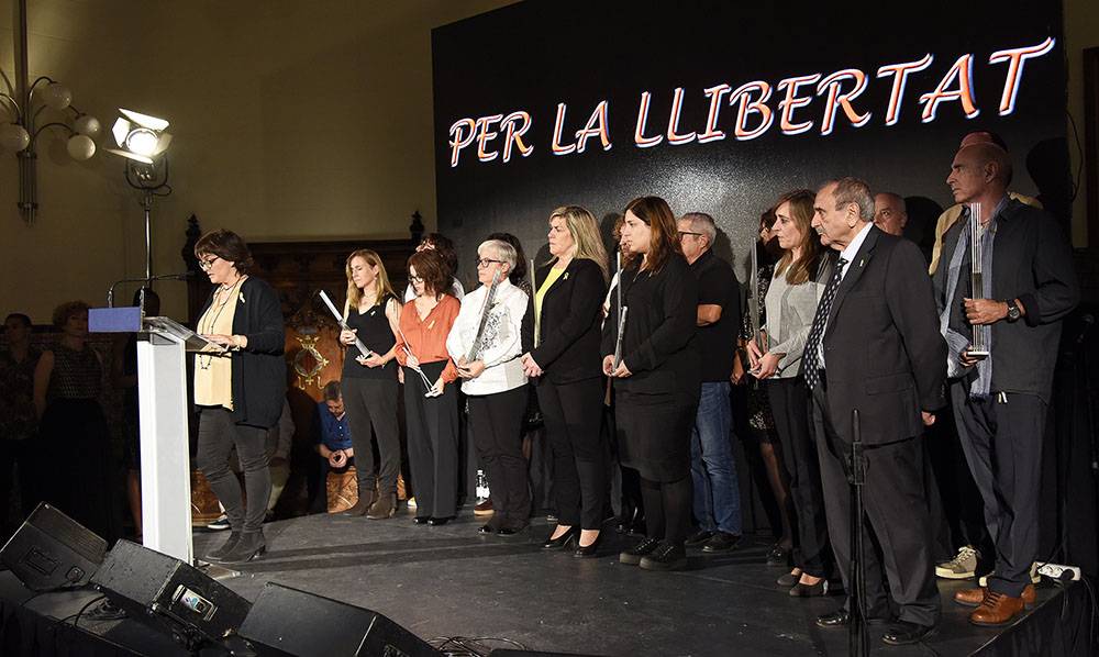 Foto d'arxiu del lliurament dels Premis Octubre corresponents a la 47a edició, on també es va reconéixer les famílies dels polítics independentistes empresonats. / DANIEL GARCÍA-SALA