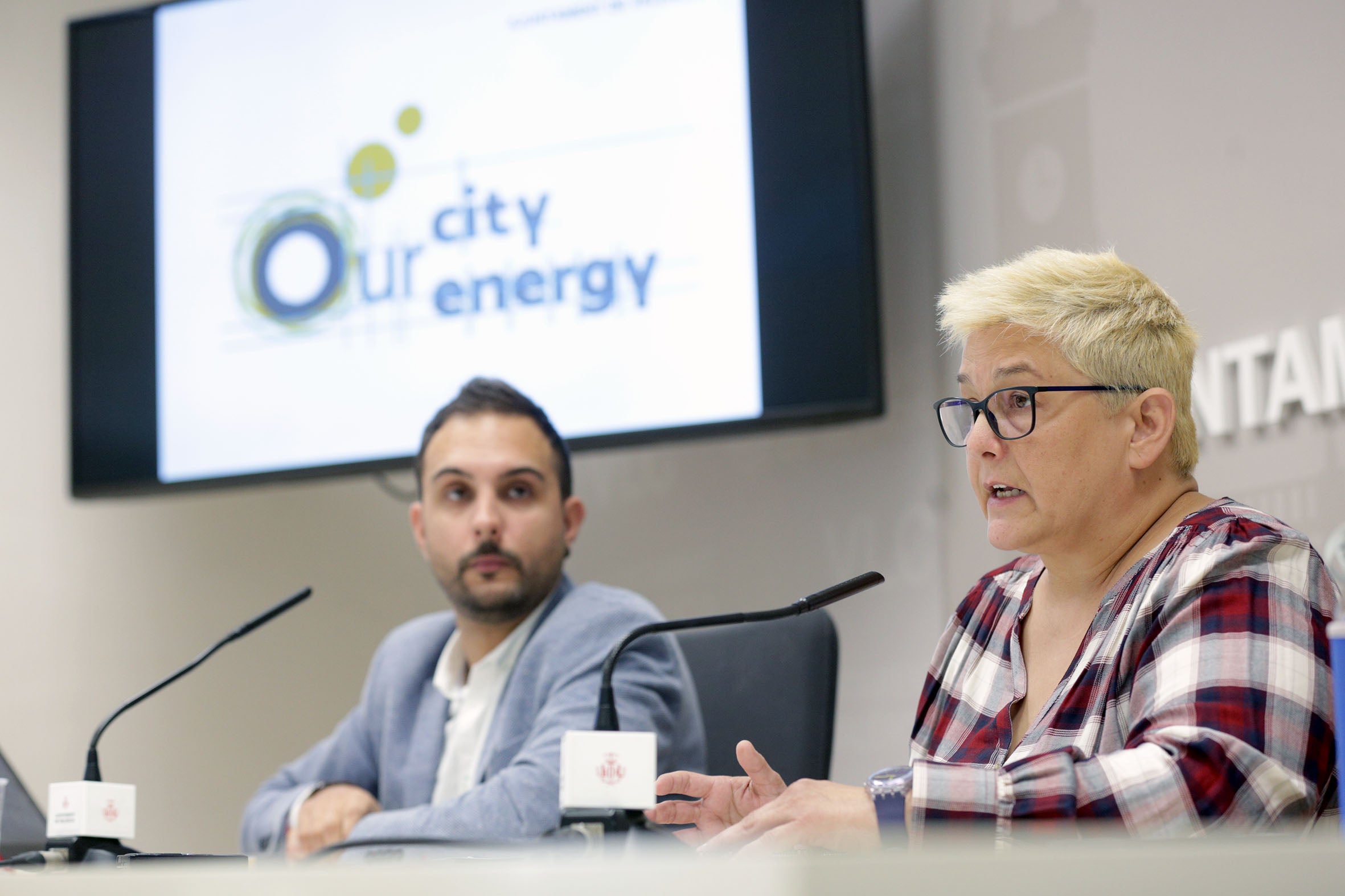 Aquesta ferramenta, que ja es pot descarregar en qualsevol dispositiu mòbil,'permetrà complir l'objectiu municipal de reduir el consum energètic, amb el consegüent estalvi econòmic i amb una reducció d'emissions de diòxid de carboni'. / AJUNTAMENT DE VALÈNCIA