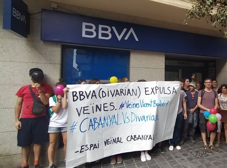 Espai Veïnal Cabanyal porta endavant una campanya per a evitar l'expulsió de sis famílies del barri. / EVC