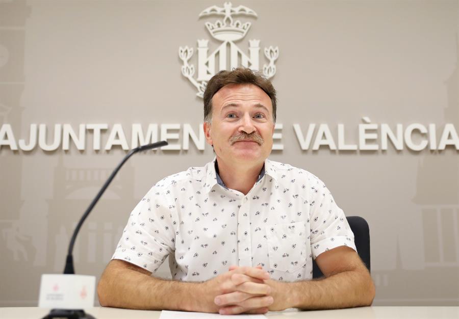 El regidor ha ressaltat que va escollir el secretari assessor del Consell d'Administració de l'EMT per la seua 'gran vàlua'. / EFE ANA ESCOBAR ARXIU