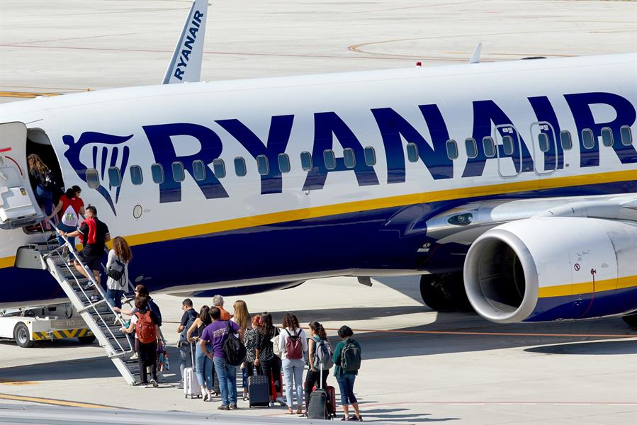 La professora ha guanyat Ryanair després de dos anys de confrontació en els jutjats. / EFE