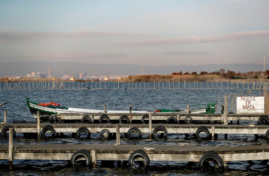 La programació aprofundirà en les experiències seleccionades pel comité científic amb la celebració d'una taula i amb la presentació de tres projectes lligats a les tres demarcacions. / MANUEL BRUQUE, EFE