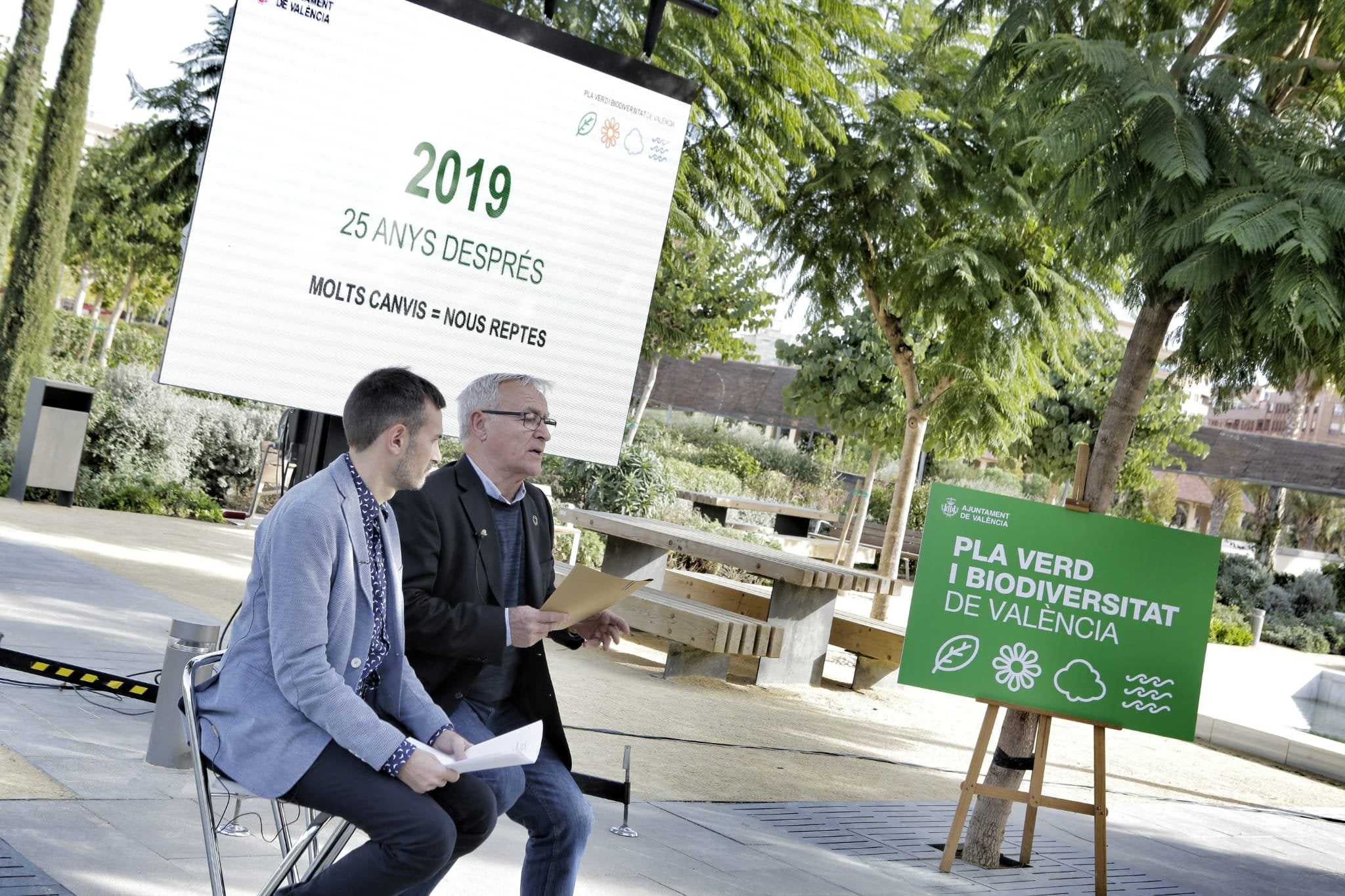 El pla ha sigut presentat al Parc Central de València, un espai que es pren com a referència de 'model d'inserció de la natura en la ciutat'. / DLV