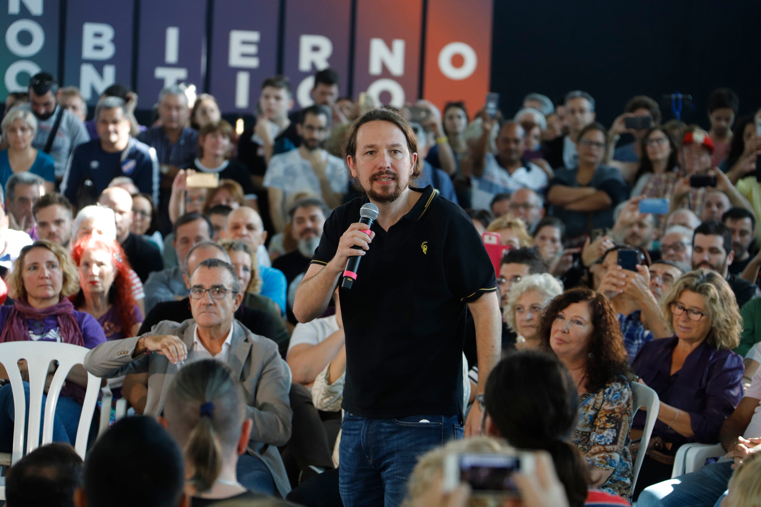 En un acte amb militants a Palma de Mallorca aquest divendres al migdia, Iglesias també ha acusat Sánchez de 'faltar al respecte a tots els espanyols'. / EUROPA PRESS CLARA MARGAIS