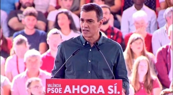 Sánchez ha oferit aquest dissabte un míting en el pavelló de Mislata, davant de més de 2.500 persones. / PSPV-PSOE