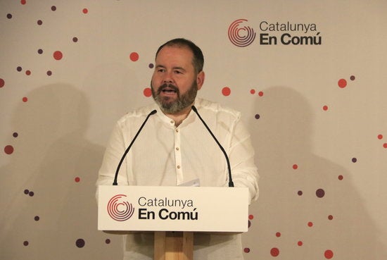 Els comuns coincideixen que recuperar el diàleg entre governs ha de ser 'normal' en democràcia, després que ERC haja instat el PSOE a garantir una mesa de negociació política entre institucions per a aconseguir el vot favorable dels republicans a la investidura de Pedro Sánchez.  / SÍLVIA JARDÍ, ACN