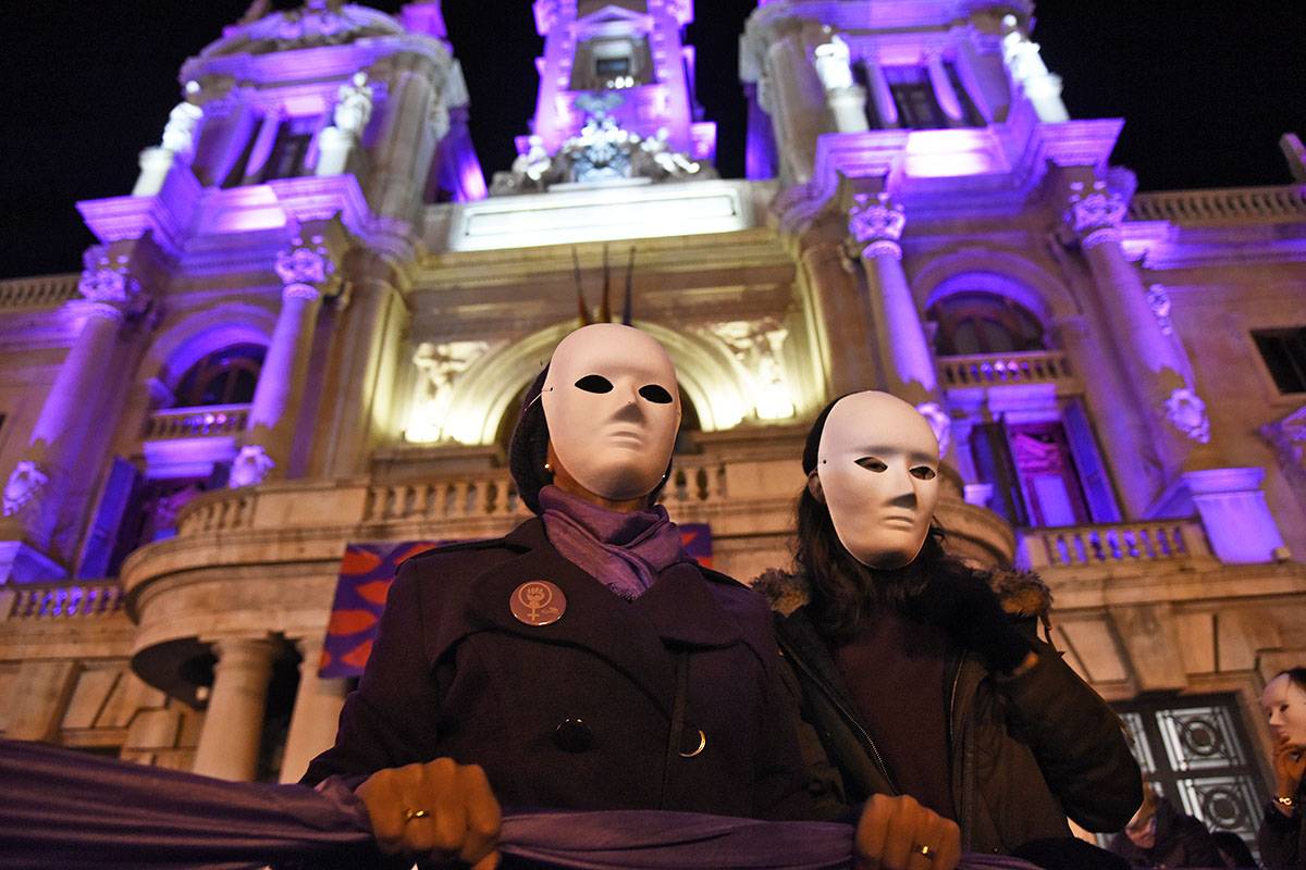'Les feministes de València s'uneixen així a aquest cant contra el patriarcat que ha pegat la volta al món', expliquen des de l'Assemblea Feminista / Daniel García-Sala 