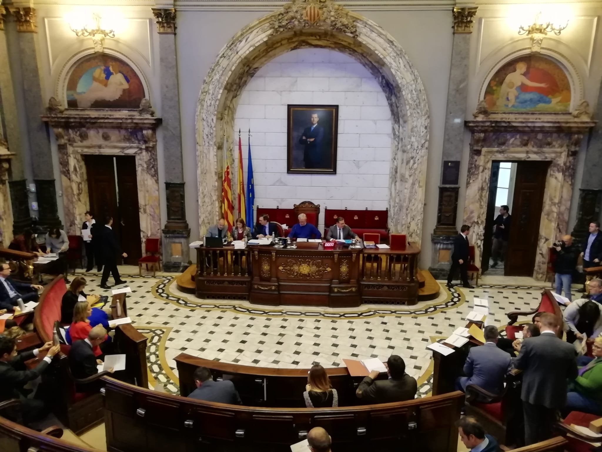 Els partits del govern del Rialto de la ciutat de València han acostat postures després de dues setmanes de discrepàncies respecte al port de València i l'EMT. / AJUNTAMENT VALÈNCIA