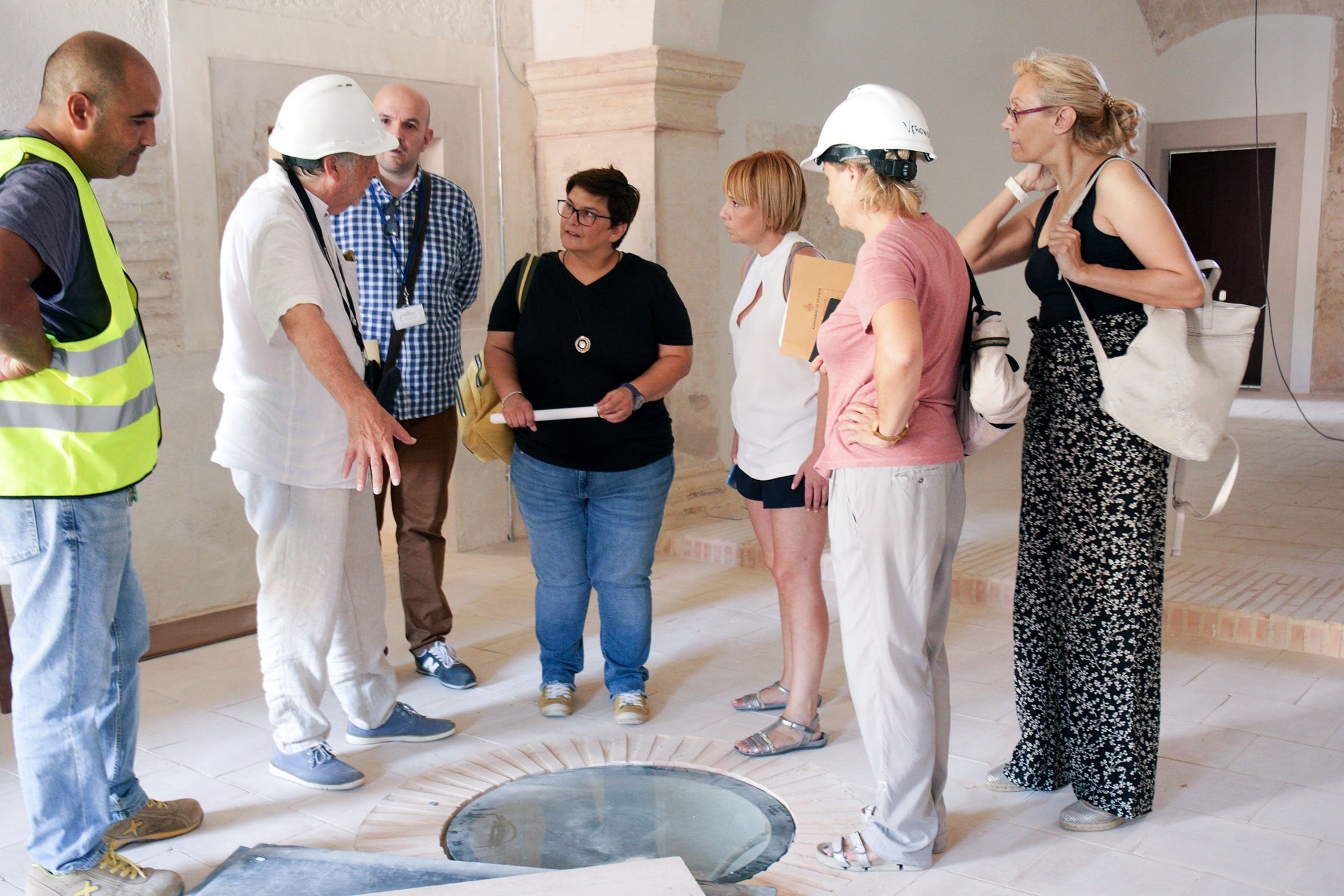 El projecte de rehabilitació inclou l'adequació d'una zona de recepció exterior, al costat d'una figuera protegida, així com una escala de nova planta i un ascensor, en un lateral de l'estructura, per a garantir l'accessibilitat. Imatge d'arxiu. / AJUNTAMENT DE VALÈNCIA