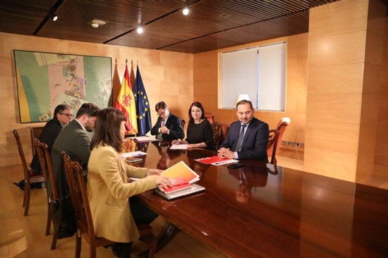 En un comunicat conjunt, les dues formacions s'han compromés a abordar des del 'respecte' i el 'reconeixement institucional mutu' el conflicte. Imatge del passat 3 de desembre. / ERC