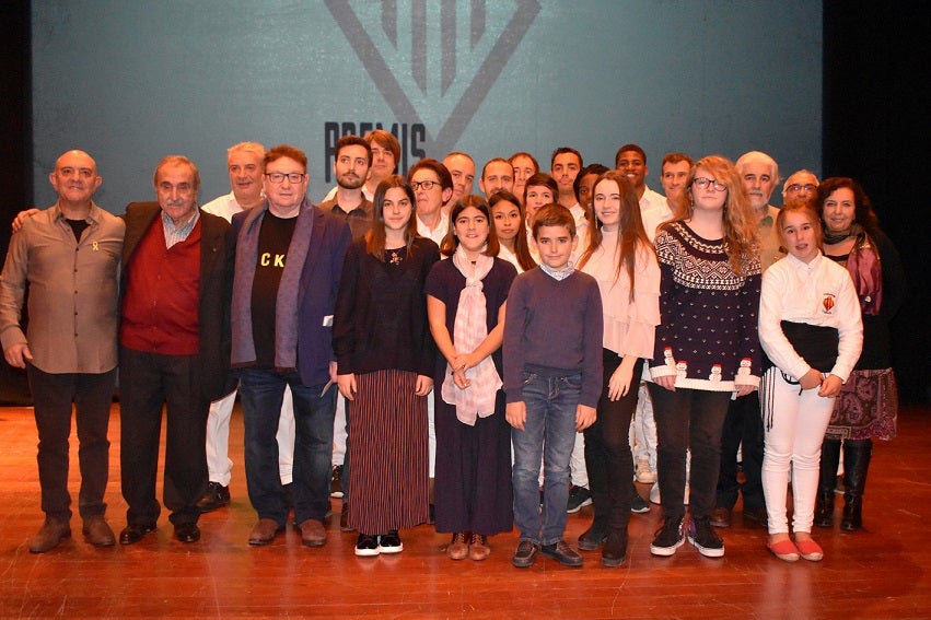 Els Premis Miquelet d'Honor van ser atorgats a Manuel Molins i a l'Associació Cultural Amics de Joan Valls i Jordà. / SOCIETAT CORAL MICALET