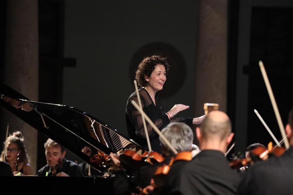 La directora Beatriz Fernández