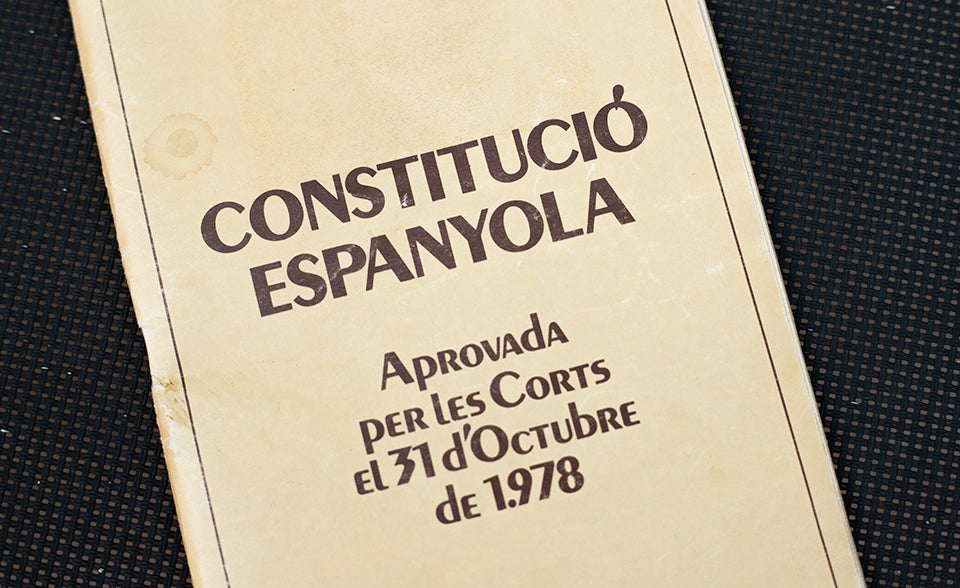 La història de l'article 96