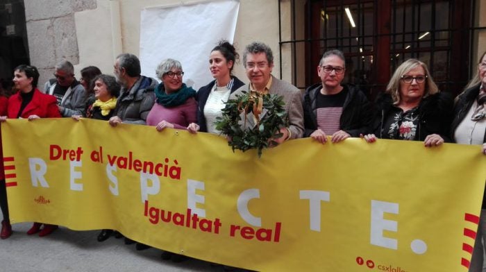 Ser incompetent en valencià no és cap dret