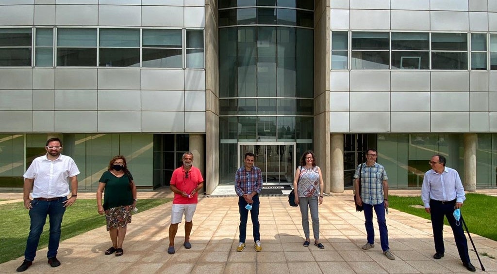 ACPV i Escola Valenciana es reuneixen amb el director i el president del Consell Rector d'À Punt