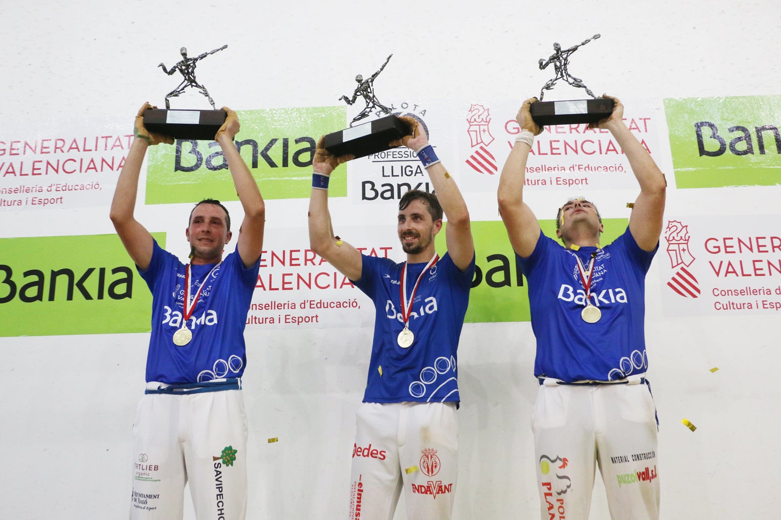 Puchol II, Tomàs II i Guillermo, nous campions de la Lliga d'Escala i Corda