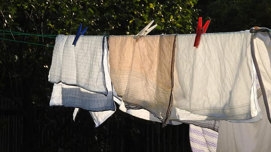 A cada bugada perdrem un llençol