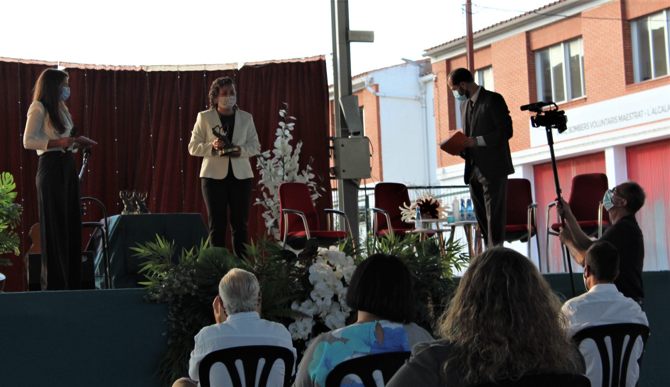Atzeneta del Maestrat ha acollit els Premis Carles Salvador en una edició marcada per la Covid-19