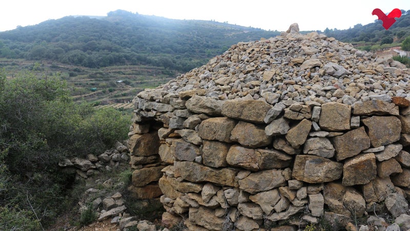 L'arquitectura de la pedra en sec, un art que es mimetitza amb la natura
