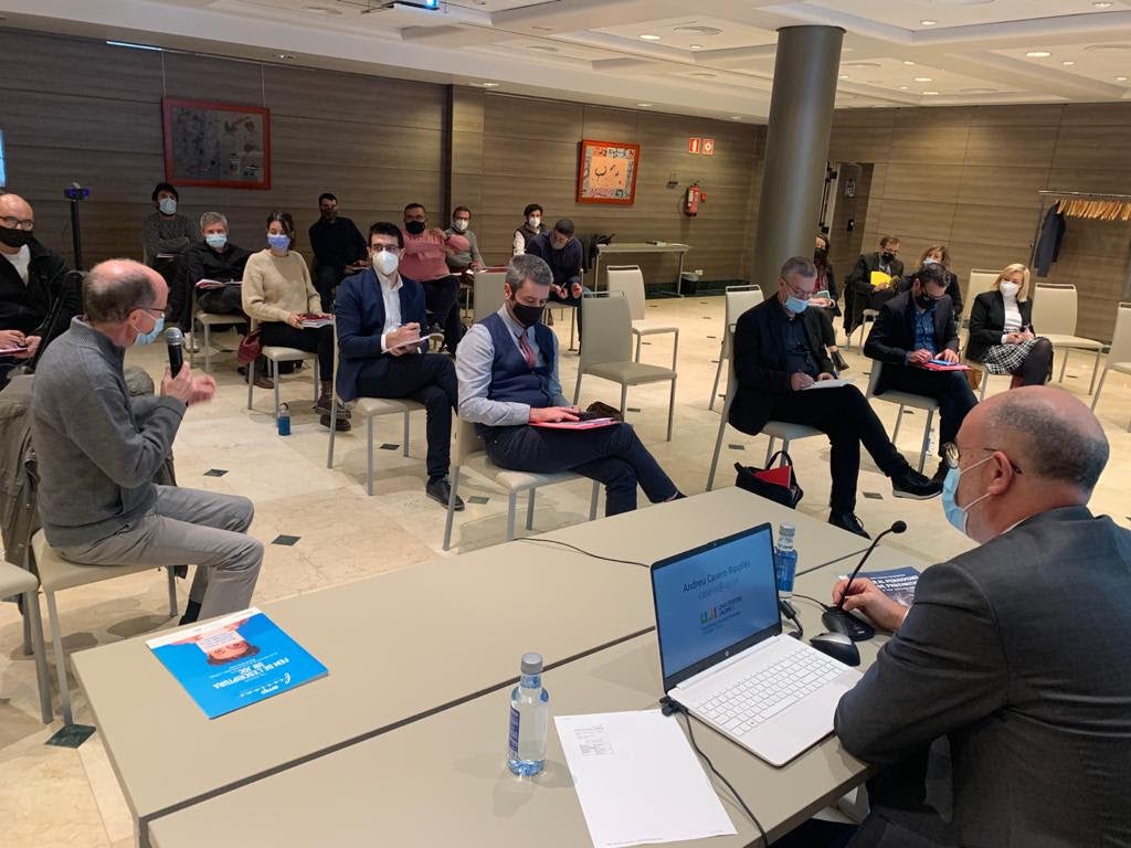 Més de 50 assistents han participat en la II Jornada de Periodisme de Proximitat a València