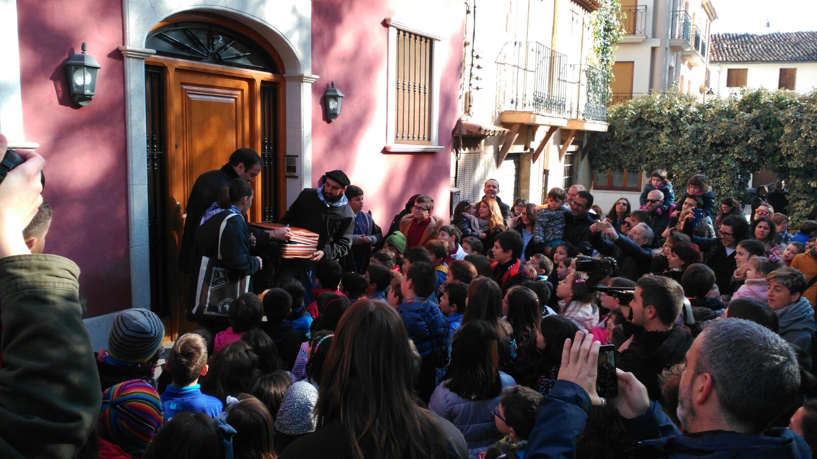Busqueu l'home dels nassos!