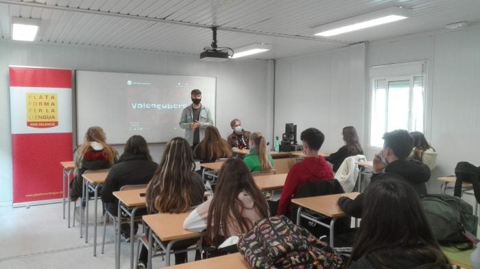 La Plataforma per la Llengua fa 33 tallers de valençubers per tot el País Valencià