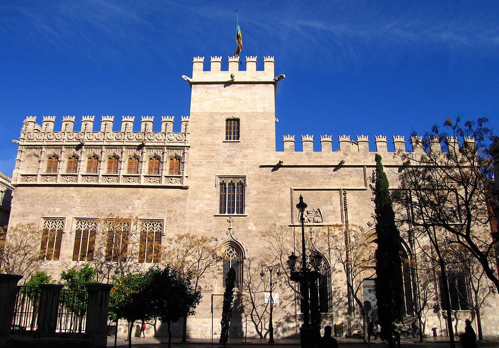 Tal dia com hui del 1483 es va iniciar la construcció de la Llotja de València