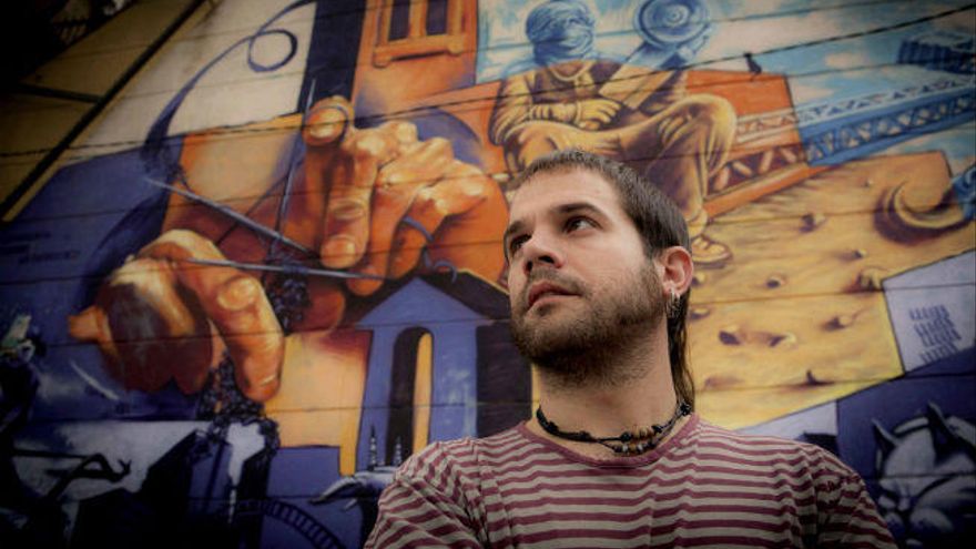 Cesk Freixas publica «Memòria», el treball més 'fidel' a l'essència de la guitarra i la veu