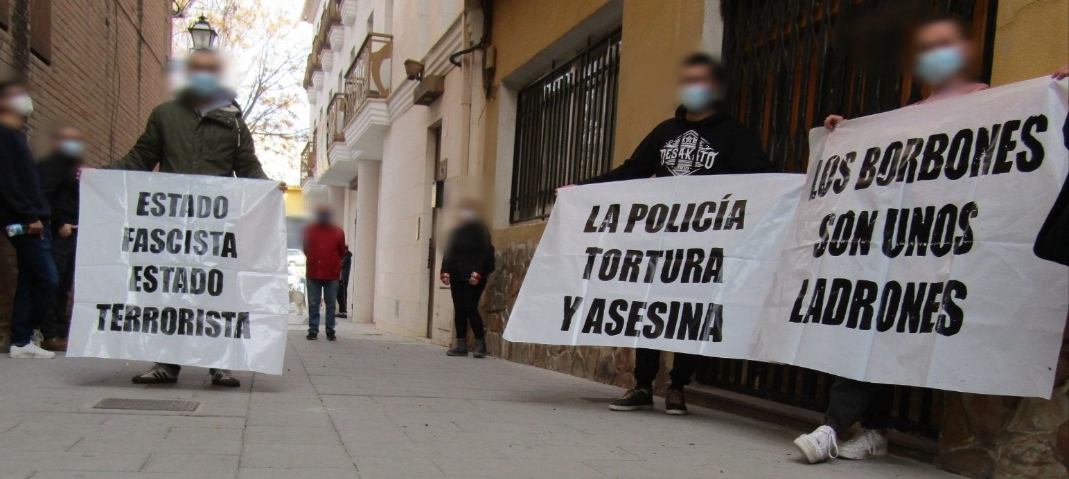 Els antifeixistes de Petrer no reconeixen delictes d’odi en les seues expressions i es neguen a declarar 