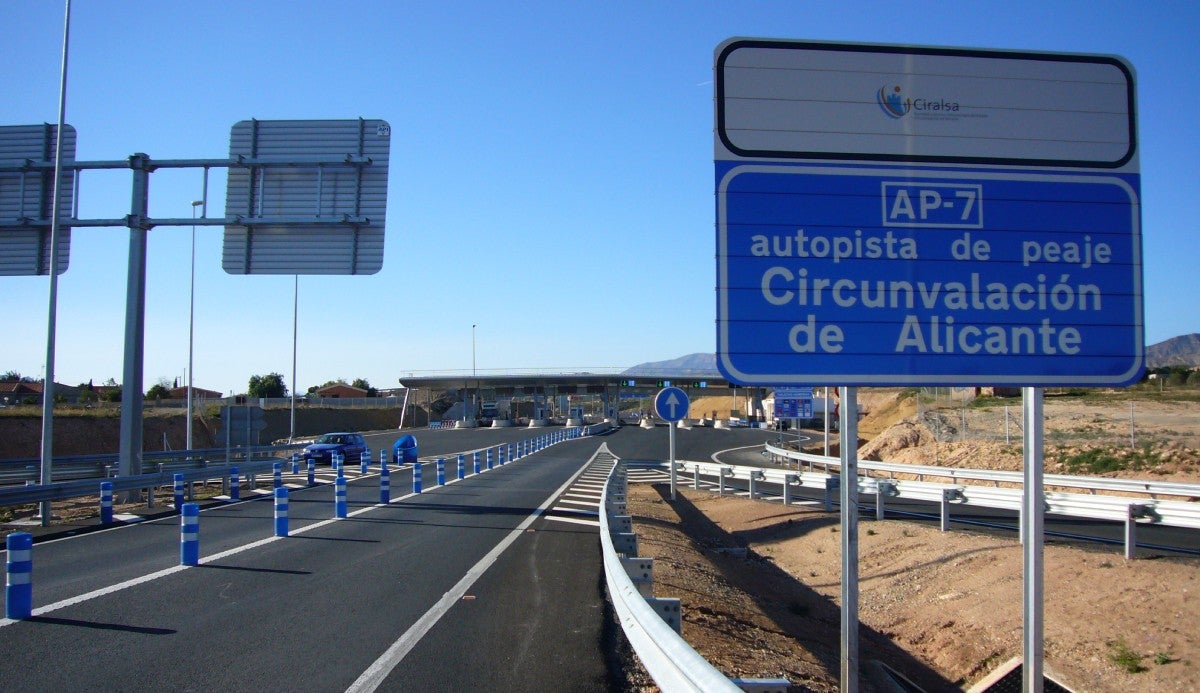 ERPV i Escola Valenciana  exigeixen al Ministeri de Transports que retole en valencià 