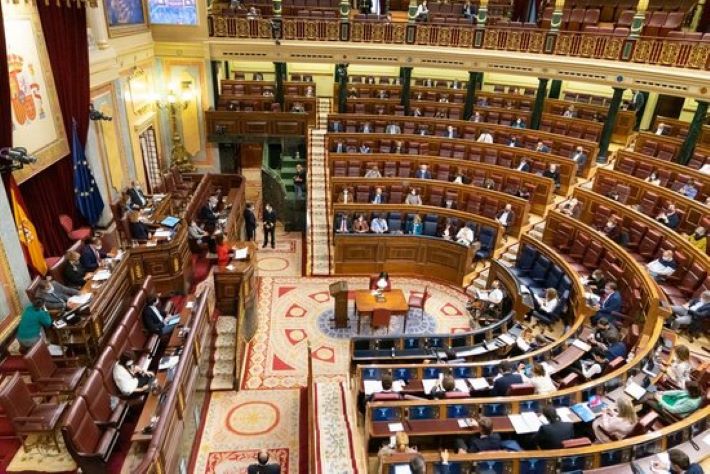 El Congrés aprova definitivament la Llei de l'eutanàsia amb els vots de la majoria de la investidura i Cs PP, Vox i UPN hi voten en contra i els de Vox anuncien que la derogaran quan governen