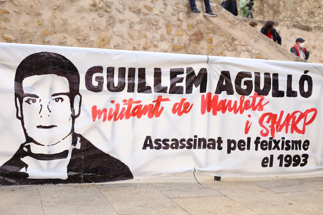 Mural d'homenatge a Guillem Agulló