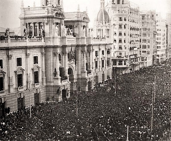 Tal dia com hui del 1931 es va proclamar la II República Espanyola al País Valencià