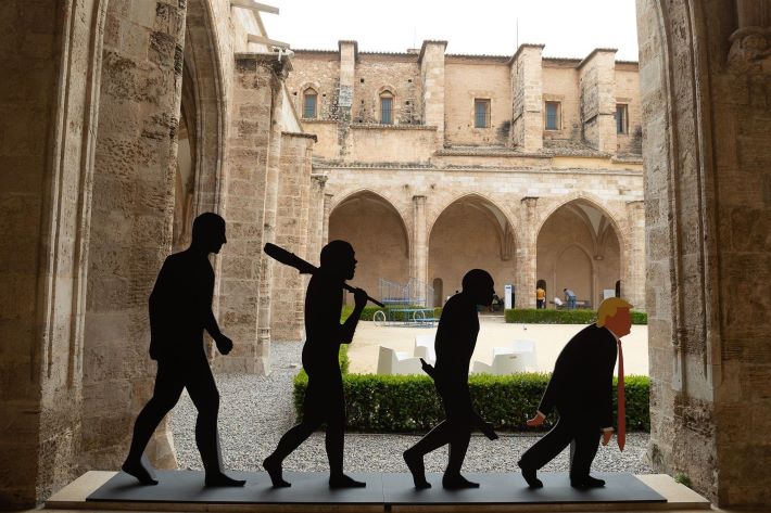 El CCCC de València acull per primera vegada en un museu la caricatura de l'era Trump d'Edel Rodríguez