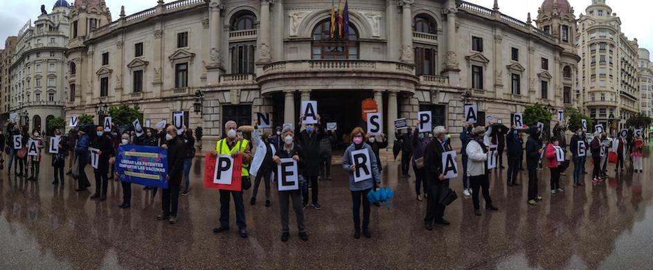 Protesta contra «els monopolis de les vacunes»