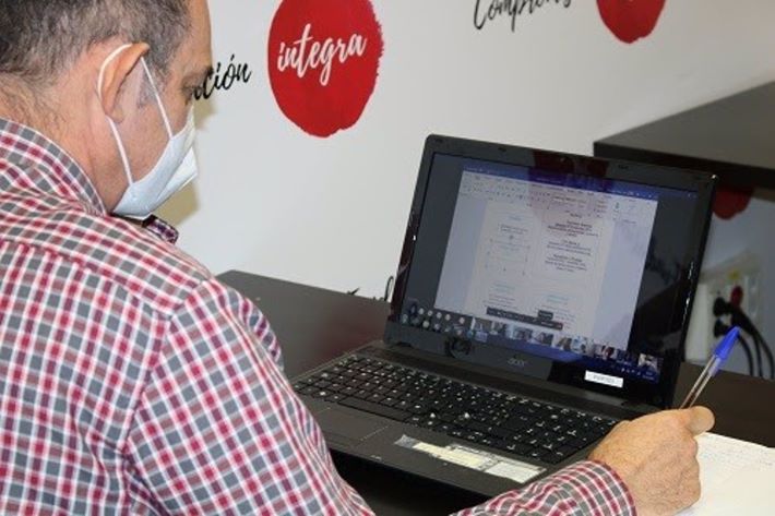 El 46% dels recol·locats als País Valencià troba ocupació gràcies als seus contactes