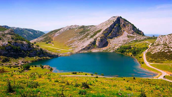 Es detecten canvis globals en la barreja de l'aigua dels llacs a causa del canvi climàtic, segons un estudi